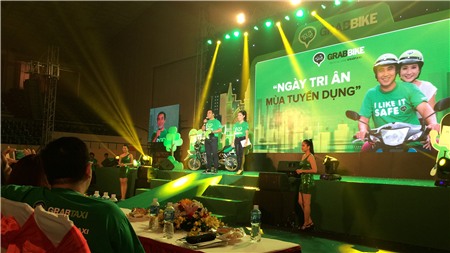 Hơn[-]1.500[-]tài[-]xế[-]GrabBike[-]tham[-]gia[-]“Ngày[-]tri[-]ân,[-]mùa[-]tuyển[-]dụng”